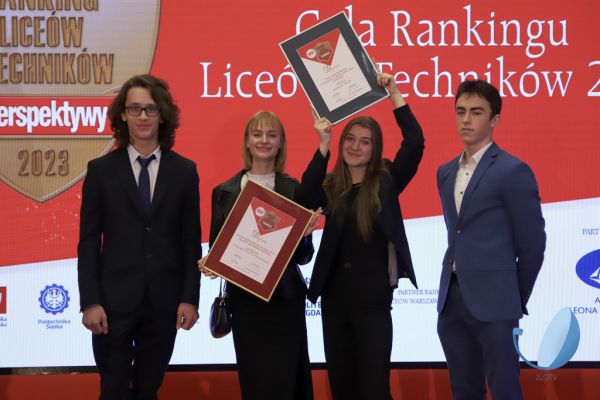 Przedstawiciele uczniów naszego liceum na uroczystej Gali