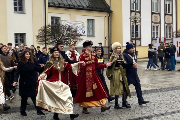 Studniówka Miejska - kliknięcie spowoduje powiększenie zdjęcia Studniówka Miejska