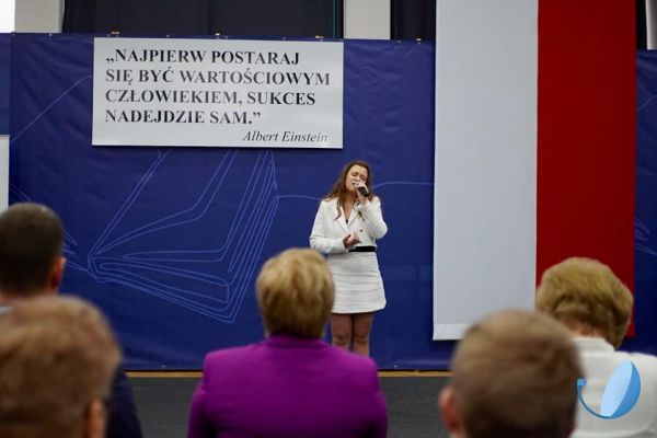 Uroczystość wręczenia aktów stypendialnych - kliknięcie spowoduje powiększenie zdjęcia Uroczystość wręczenia aktów stypendialnych