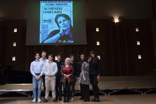 Wolontariusze festiwalu i organizatorka