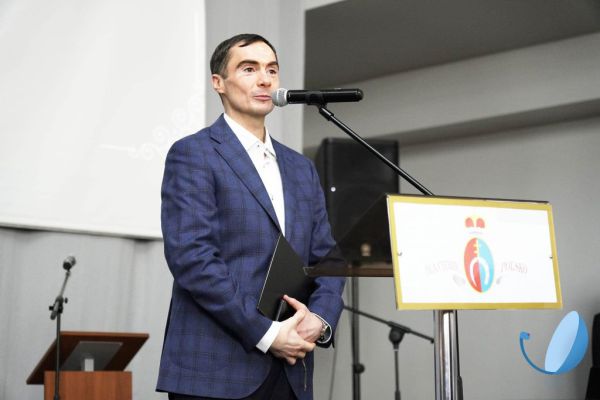 Pan Dyrektor Dariusz Bossowski