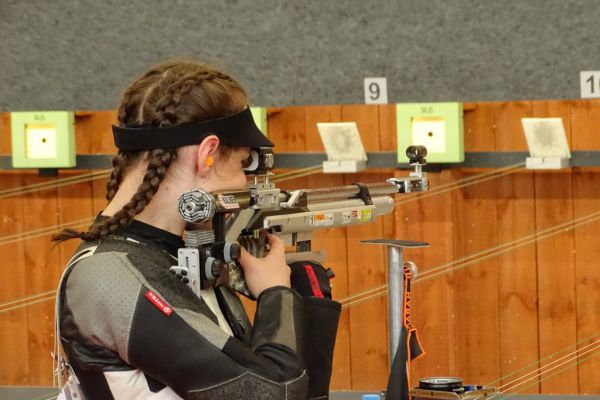 Weronika Puchalska w konkurencji karabin pneumatyczny 