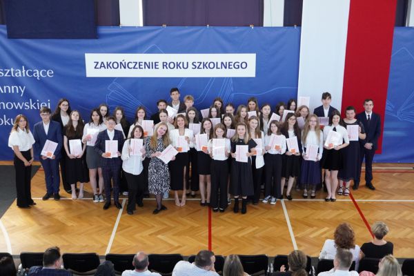 Zakończenie roku szkolnego 2022/2023 w II Liceum Ogólnokształcącym