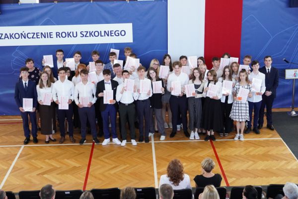Zakończenie roku szkolnego 2022/2023 w II Liceum Ogólnokształcącym