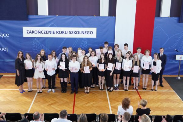 Zakończenie roku szkolnego 2022/2023 w II Liceum Ogólnokształcącym