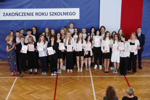 Zakończenie roku szkolnego 2022/2023 w II Liceum Ogólnokształcącym