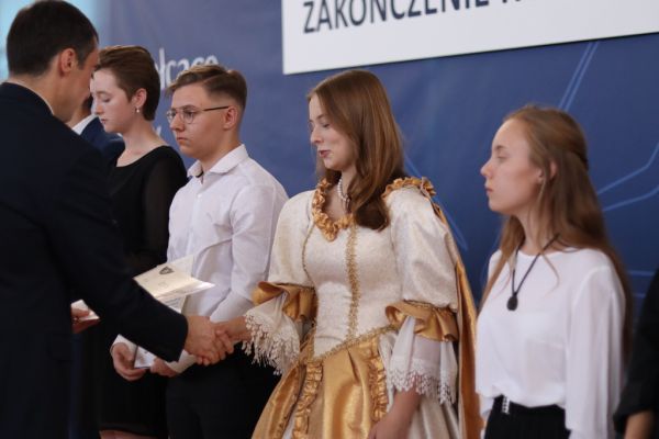 Zakończenie roku szkolnego 2022/2023 w II Liceum Ogólnokształcącym