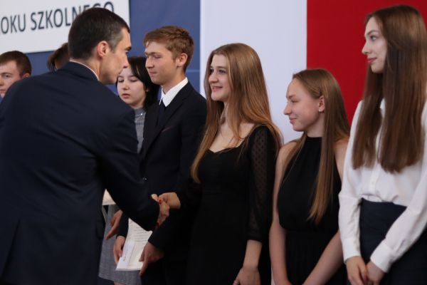 Zakończenie roku szkolnego 2022/2023 w II Liceum Ogólnokształcącym