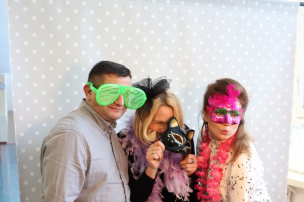 Grono Pedagogiczne, pamiątkowe zdjęcia - klikniecie spowoduje powiększenie zdjęcia Grono Pedagogiczne - pamiątkowe zdjęcia