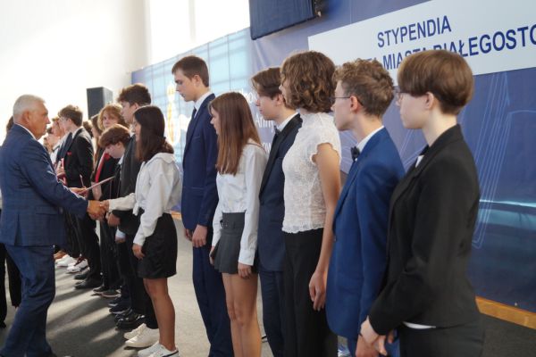 Uroczystość wręczenia astypendiów Prezydenta Miasta Białegostoku