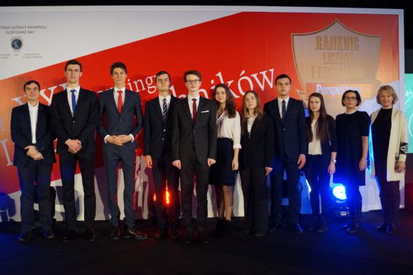 Wspólne zdjęcie na gali - kliknięcie spowoduje powiększenie zdjęcia Wspólne zdjęcie na gali