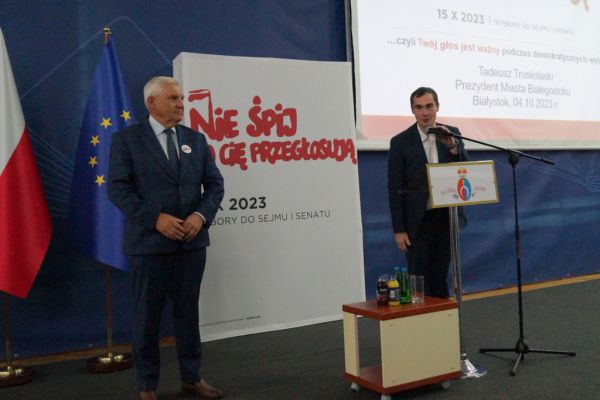 Prezydent m.Białegostoku i Pan Dyrektor Dariusz Bossowski 