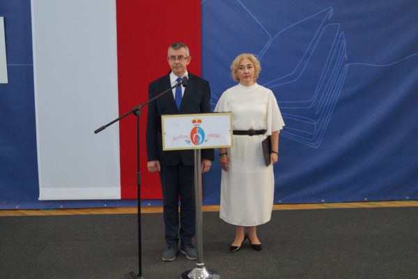 Ślubowanie klas pierwszych liceum