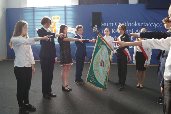 Ślubowanie klas pierwszych liceum