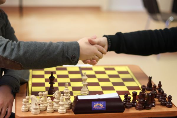  XX MISTRZOSTWA w SZACHACH  z okazji „ŚWIĘTA SZKOŁY”