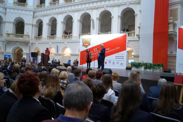 Przemówienia przed ogłoszeniem wyników - kliknięcie spowoduje powiększenie zdjęcia Przemówienia przed ogłoszeniem wyników