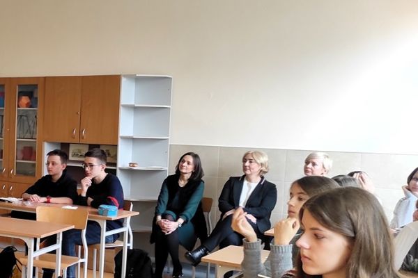 Lekcja otwarta na temat Azji z wykorzystaniem potraw azjatyckich