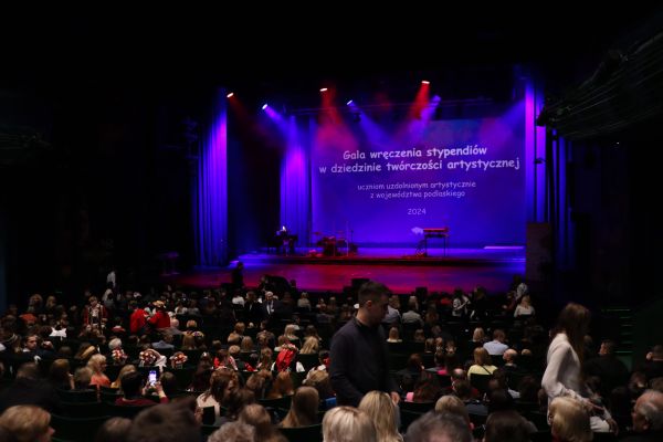 Gala wręczenia stypendiów w dziedzinie twórczości artystycznej Marszałka Województwa na rok 2024