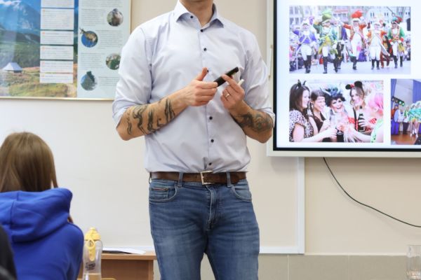 Goście z Instytutu Goethego - kliknięcie spowoduje powiększenie zdjęcia Goście z Instytutu Goethego
