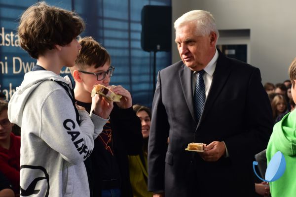 1. miejsce SP 53 spotkanie z Prezydentem Białegostoku - kliknięcie spowoduje powiększenie zdjęcia 1. miejsce SP 53 spotkanie z Prezydentem Białegostoku