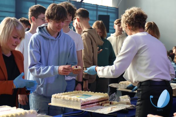1. miejsce SP 53 spotkanie z Prezydentem Białegostoku - kliknięcie spowoduje powiększenie zdjęcia 1. miejsce SP 53 spotkanie z Prezydentem Białegostoku