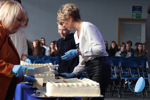 1. miejsce SP 53 spotkanie z Prezydentem Białegostoku - kliknięcie spowoduje powiększenie zdjęcia 1. miejsce SP 53 spotkanie z Prezydentem Białegostoku