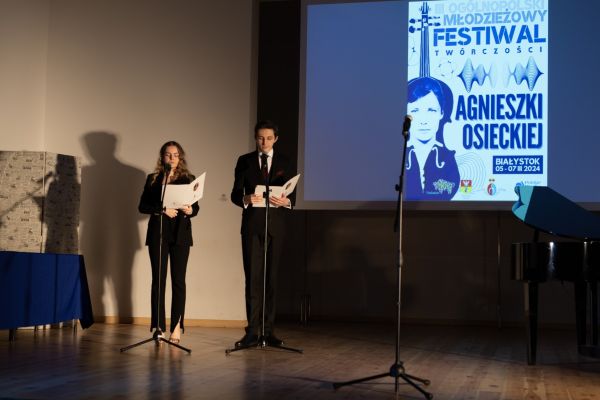 Finał Festiwalu Twórczości Agnieszki Osieckiej - kliknięcie spowoduje powiększenie zdjęcia Finał Festiwalu Twórczości Agnieszki Osieckiej