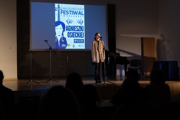 Finał Festiwalu Twórczości Agnieszki Osieckiej - kliknięcie spowoduje powiększenie zdjęcia Finał Festiwalu Twórczości Agnieszki Osieckiej