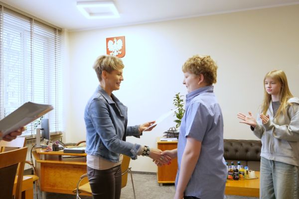 LAUREACI KONKURSU SCHWARZ-ROT-GOLD 2024 - kliknięcie na zdjęcie spowoduje powiększenie LAUREACI KONKURSU SCHWARZ-ROT-GOLD 2024