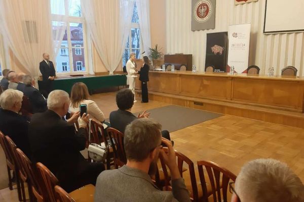 50-lecie Olimpiady Historycznej - kliknięcie spowoduje powiększenie zdjęcia 50-lecie Olimpiady Historycznej