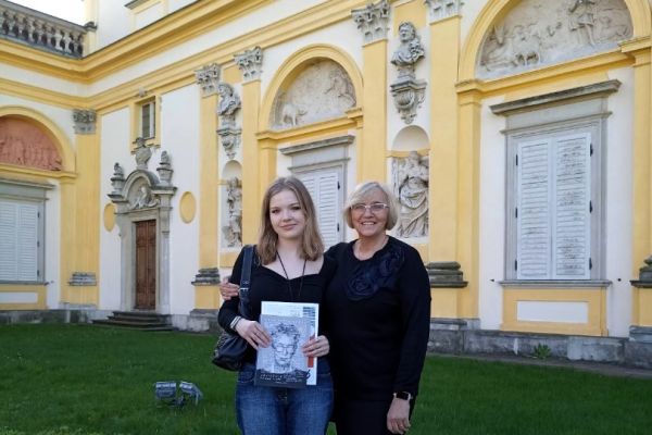 Finalistka z wyróżnieniem tegorocznej Olimpiady Artystycznej - kliknięcie spowoduje powiększenie zdjęcia Finalistka z wyróżnieniem tegorocznej Olimpiady Artystycznej