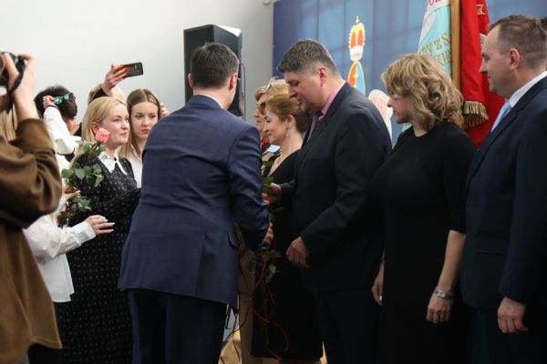 Zakończenie roku szkolnego klas czwartych II LO- kliknięcie spowoduje powiększenie zdjęcia Zakończenie roku szkolnego klas czwartych II LO