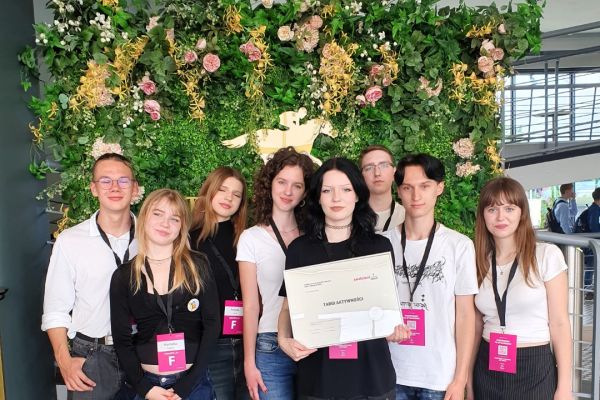 X Olimpiada Zwolnieni z Teorii - finał - kliknięcie spowoduje powiększenie zdjęcia X Olimpiada Zwolnieni z Teorii - finał