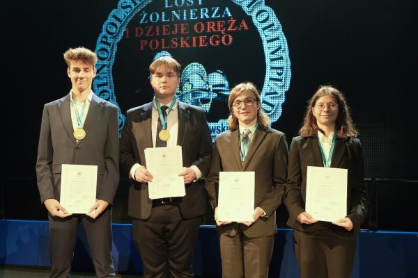 Etap centralny Olimpiady Losy Żołnierza i Dzieje Oręża Polskiego ' 2024 - kliknięcie spowoduje powiększenie zdjęcia Etap centralny Olimpiady Losy Żołnierza i Dzieje Oręża Polskiego ' 2024