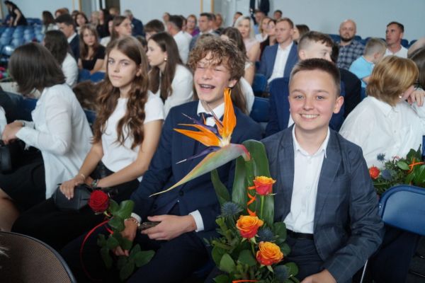 Zakończenie roku szkolnego w SP 53 - kliknięcie spowoduje powiększenie zdjęcia Zakończenie roku szkolnego w SP 53