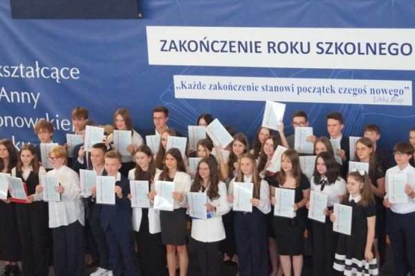 Zakończenie roku szkolnego w SP 53 - kliknięcie spowoduje powiększenie zdjęcia Zakończenie roku szkolnego w SP 53