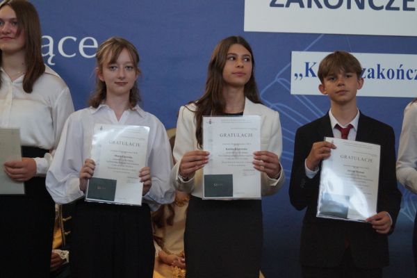 Zakończenie roku szkolnego w SP 53 - kliknięcie spowoduje powiększenie zdjęcia Zakończenie roku szkolnego w SP 53