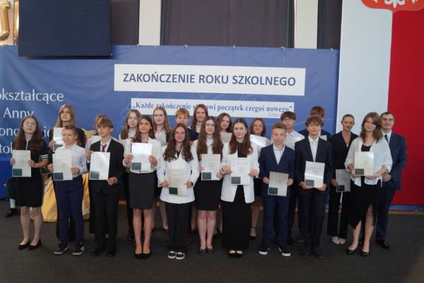 Zakończenie roku szkolnego w SP 53 - kliknięcie spowoduje powiększenie zdjęcia Zakończenie roku szkolnego w SP 53