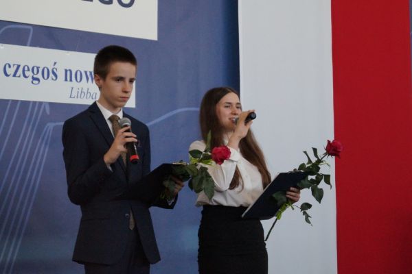 Zakończenie roku szkolnego w SP 53 - kliknięcie spowoduje powiększenie zdjęcia Zakończenie roku szkolnego w SP 53