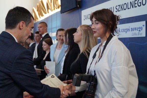 Zakończenie roku szkolnego 2023/2024 - kliknięcie spowoduje powiększenie zdjęcia Zakończenie roku szkolnego 2023/2024