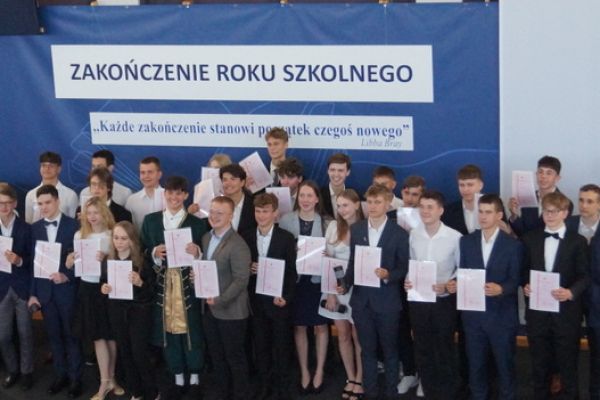 Zakończenie roku szkolnego 2023/2024 - kliknięcie spowoduje powiększenie zdjęcia Zakończenie roku szkolnego 2023/2024