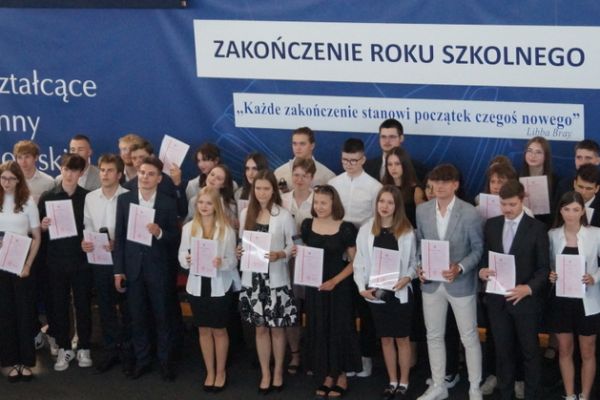 Zakończenie roku szkolnego 2023/2024 - kliknięcie spowoduje powiększenie zdjęcia Zakończenie roku szkolnego 2023/2024