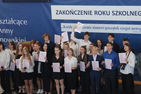 Zakończenie roku szkolnego 2023/2024 - kliknięcie spowoduje powiększenie zdjęcia Zakończenie roku szkolnego 2023/2024