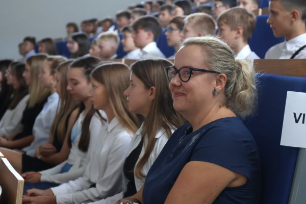 Rozpoczęcie roku 2024-2025 klasy 7-8 - kliknięcie spowoduje powiększenie zdjęcia Rozpoczęcie roku 2024-2025 klasy 7-8