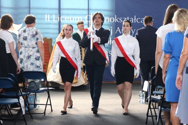 Rozpoczęcie roku 2024-2025 klasy 1-4 Rozpoczęcie roku 2024-2025 klasy 1-4 - kliknięcie spowoduje powiększenie zdjęcia