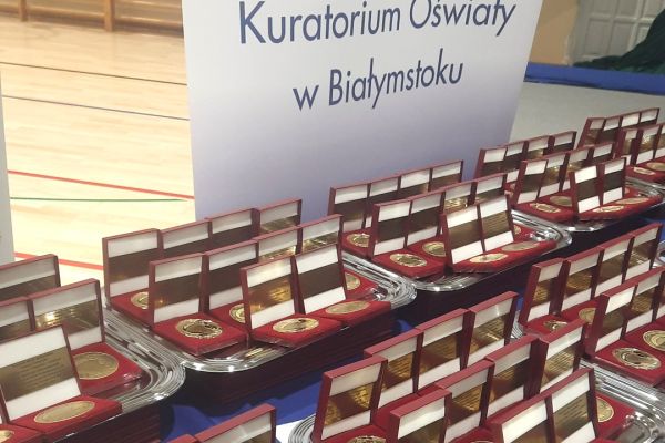 Uroczystość wręczenia Medali Diligentiae – za pilność Uroczystość wręczenia Medali Diligentiae – za pilność - kliknięcie spowoduje powiększenie zdjęcia