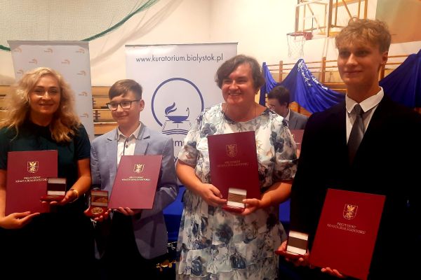 Uroczystość wręczenia Medali Diligentiae – za pilność Uroczystość wręczenia Medali Diligentiae – za pilność - kliknięcie spowoduje powiększenie zdjęcia