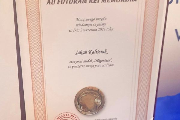 Uroczystość wręczenia Medali Diligentiae – za pilność Uroczystość wręczenia Medali Diligentiae – za pilność - kliknięcie spowoduje powiększenie zdjęcia