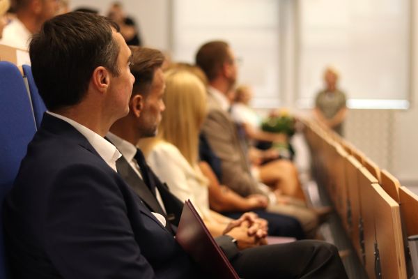 Uroczyste otwarcie nowej części szkoły Uroczyste otwarcie nowej części szkoły - kliknięcie spowoduje powiększenie zdjęcia