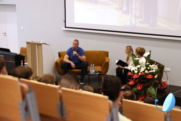 Poznaj mistrza Poznaj mistrza - kliknięcie spowoduje powiększenie zdjęcia